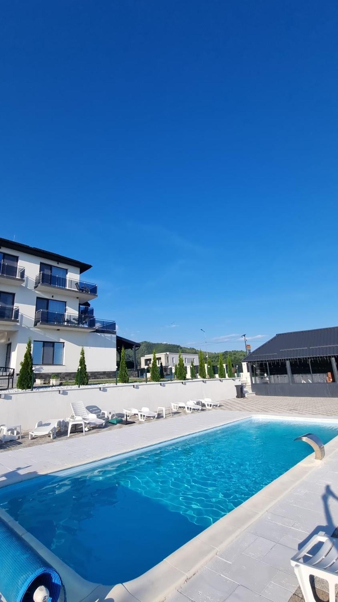 Casa De Vacanta Larisa Novaci-Straini Bagian luar foto